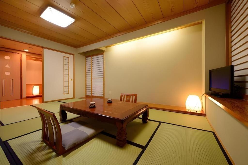 Hotel New Palace Aizuwakamatsu Exterior foto